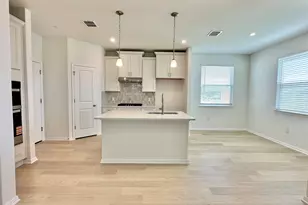185 Young St, Buda, TX 78610 - Photo 2