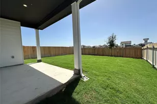 185 Young St, Buda, TX 78610 - Photo 10