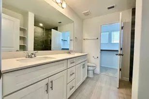 185 Young St, Buda, TX 78610 - Photo 8