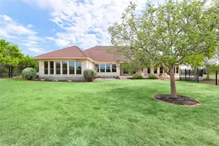 1106 Squaw Valley, Leander, TX 78641 - Photo 2