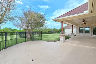 1106 Squaw Valley, Leander, TX 78641 - Photo 32