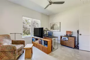 8004 Golden Oaks Ln, Austin, TX 78737 - Photo 38