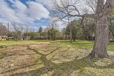 401 Oak Plaza, Austin, TX 78753 - Photo 14