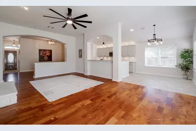 2001 Kimbrook Drive, Round Rock, TX 78681 - Photo 4