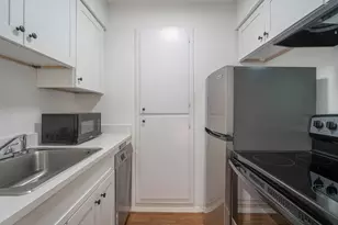 4701 Red River St, Austin, TX 78751 - Photo 6