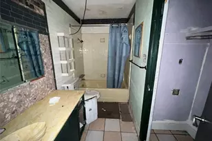 5722 Manor Rd, Austin, TX 78723 - Photo 14