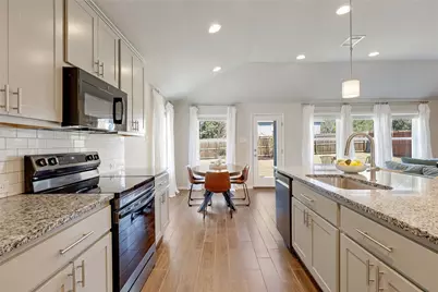 21902 Oxford Drive, Lago Vista, TX 78645 - Photo 16