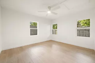 1400 Glencrest Dr, Austin, TX 78723 - Photo 16