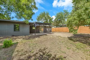 1400 Glencrest Dr, Austin, TX 78723 - Photo 22
