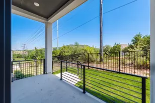 403 Austin Hts Rd, Lakeway, TX 78738 - Photo 20