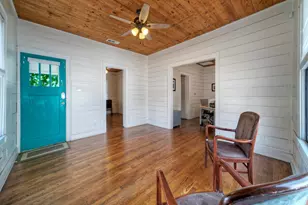 1711 E 7th St, Austin, TX 78702 - Photo 12
