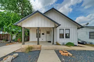 1711 E 7th St, Austin, TX 78702 - Photo 1