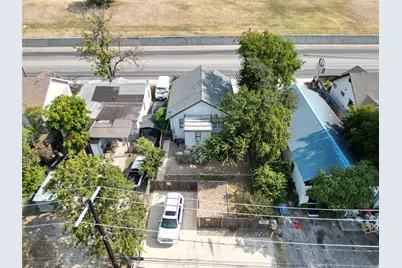 1711 E 7th Street #1, Austin, TX 78702 - Photo 34