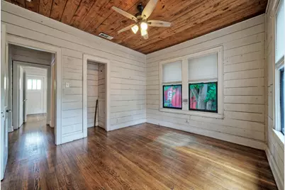 1711 E 7th Street, Austin, TX 78702 - Photo 24