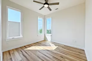 2309 Montopolis Dr, Austin, TX 78741 - Photo 18