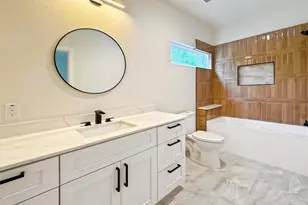 2309 Montopolis Dr, Austin, TX 78741 - Photo 12