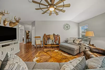 1513 Monte Vista Drive, Lockhart, TX 78644 - Photo 4