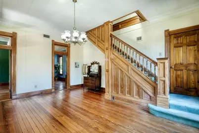 602 E Liberty Avenue E, Round Rock, TX 78664 - Photo 4