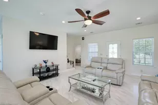 2409 Pecan St, Bastrop, TX 78602 - Photo 22