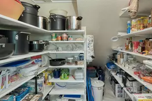 2409 Pecan St, Bastrop, TX 78602 - Photo 16