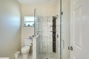 2409 Pecan St, Bastrop, TX 78602 - Photo 8