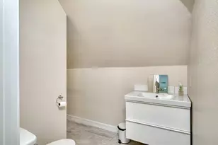 2409 Pecan St, Bastrop, TX 78602 - Photo 6