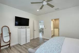 2409 Pecan St, Bastrop, TX 78602 - Photo 14