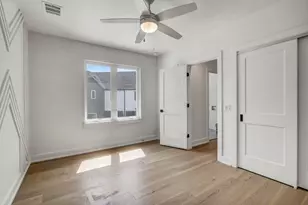 4127 E 12th St, Austin, TX 78721 - Photo 16