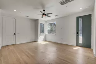 4127 E 12th St, Austin, TX 78721 - Photo 8