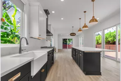 3101 Lyons Road, Austin, TX 78702 - Photo 10