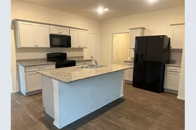 [Address not provided], Elgin, TX 78621 - Photo 8