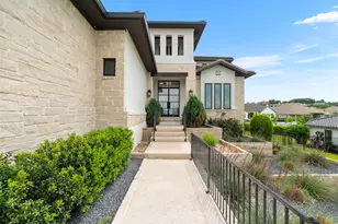 702 Serene Estates Dr, Austin, TX 78738 - Photo 4