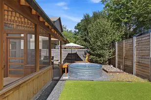 2610 Hidalgo St, Austin, TX 78702 - Photo 30