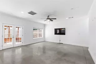 2610 Hidalgo St, Austin, TX 78702 - Photo 12