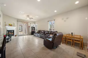 205 Clubhouse Dr, Georgetown, TX 78628 - Photo 2