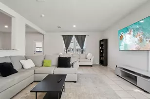 185 Katie Elder Dr, Jarrell, TX 76588 - Photo 10