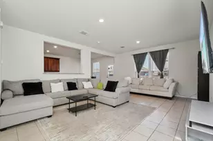 185 Katie Elder Dr, Jarrell, TX 76588 - Photo 2