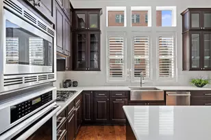 1023 Juniper St, Austin, TX 78702 - Photo 16