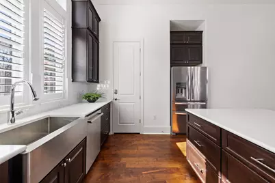 1023 Juniper Street, Austin, TX 78702 - Photo 14