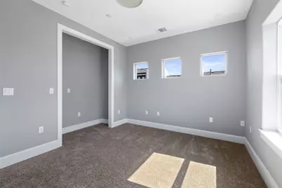 1023 Juniper Street, Austin, TX 78702 - Photo 38