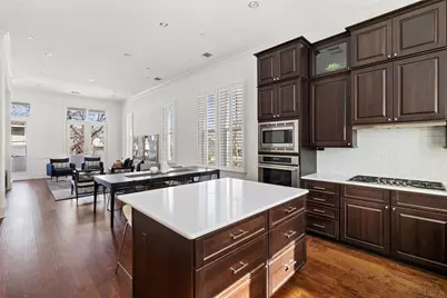 1023 Juniper Street, Austin, TX 78702 - Photo 10