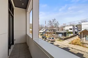 1023 Juniper St, Austin, TX 78702 - Photo 20