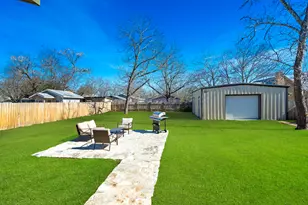 511 Olive St, Fredericksburg, TX 78624 - Photo 24