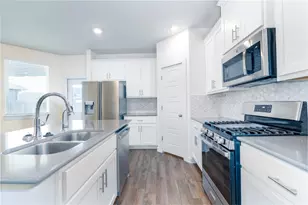 102 Englenook Dr, Hutto, TX 78634 - Photo 6