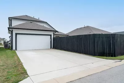 102 Englenook Drive, Hutto, TX 78634 - Photo 4