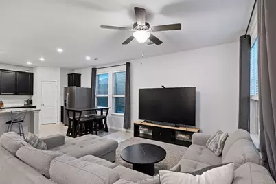 5801 Pleasanton Parkway, Pflugerville, TX 78660 - Photo 8