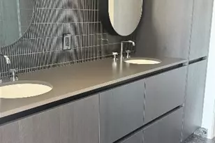 610 Davis St, Austin, TX 78701 - Photo 8