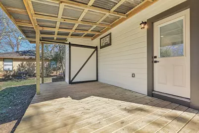 304 Harris Street, Smithville, TX 78957 - Photo 24
