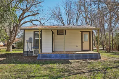 304 Harris Street, Smithville, TX 78957 - Photo 26