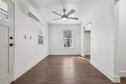 304 Harris Street, Smithville, TX 78957 - Photo 10